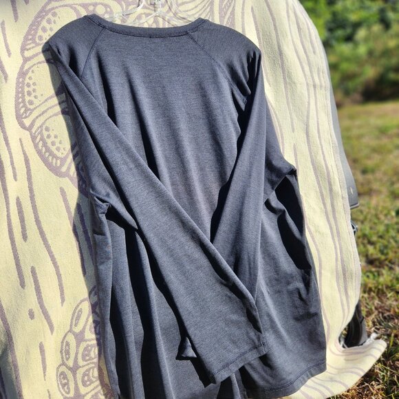 Hurley Long-Sleeve SPF 50 Rashguard Quick-Dry Surf Shirt XL BLACK GRAY - Picture 3 of 4